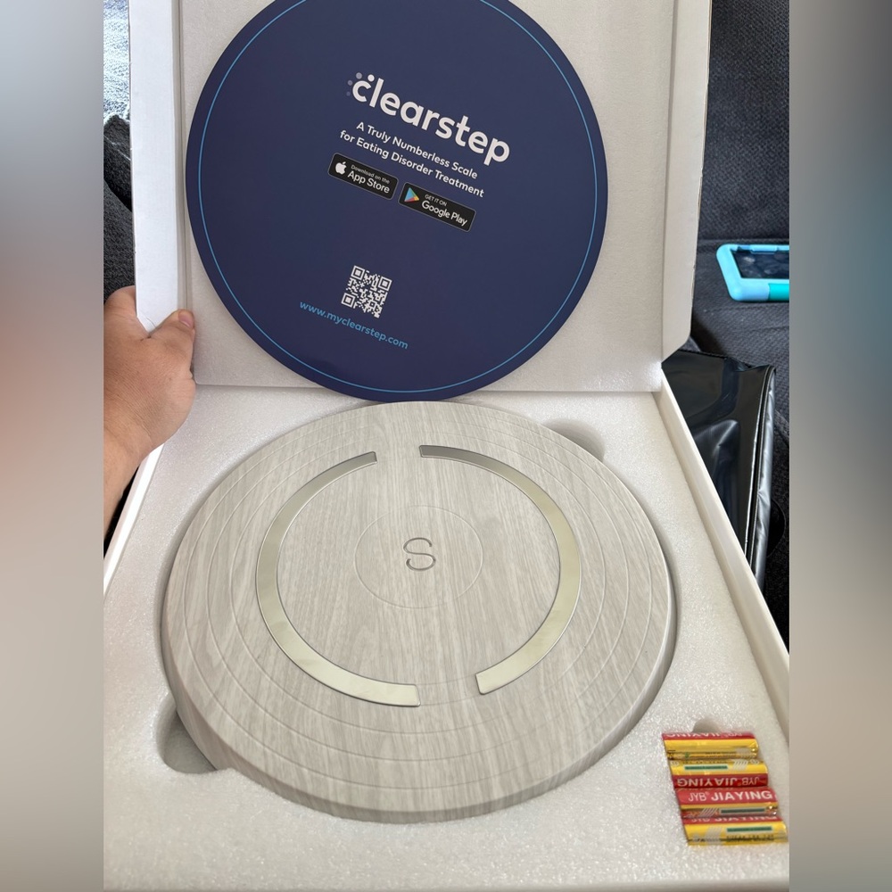 Clear step Numberless Bluetooth Scale - New - Open Box